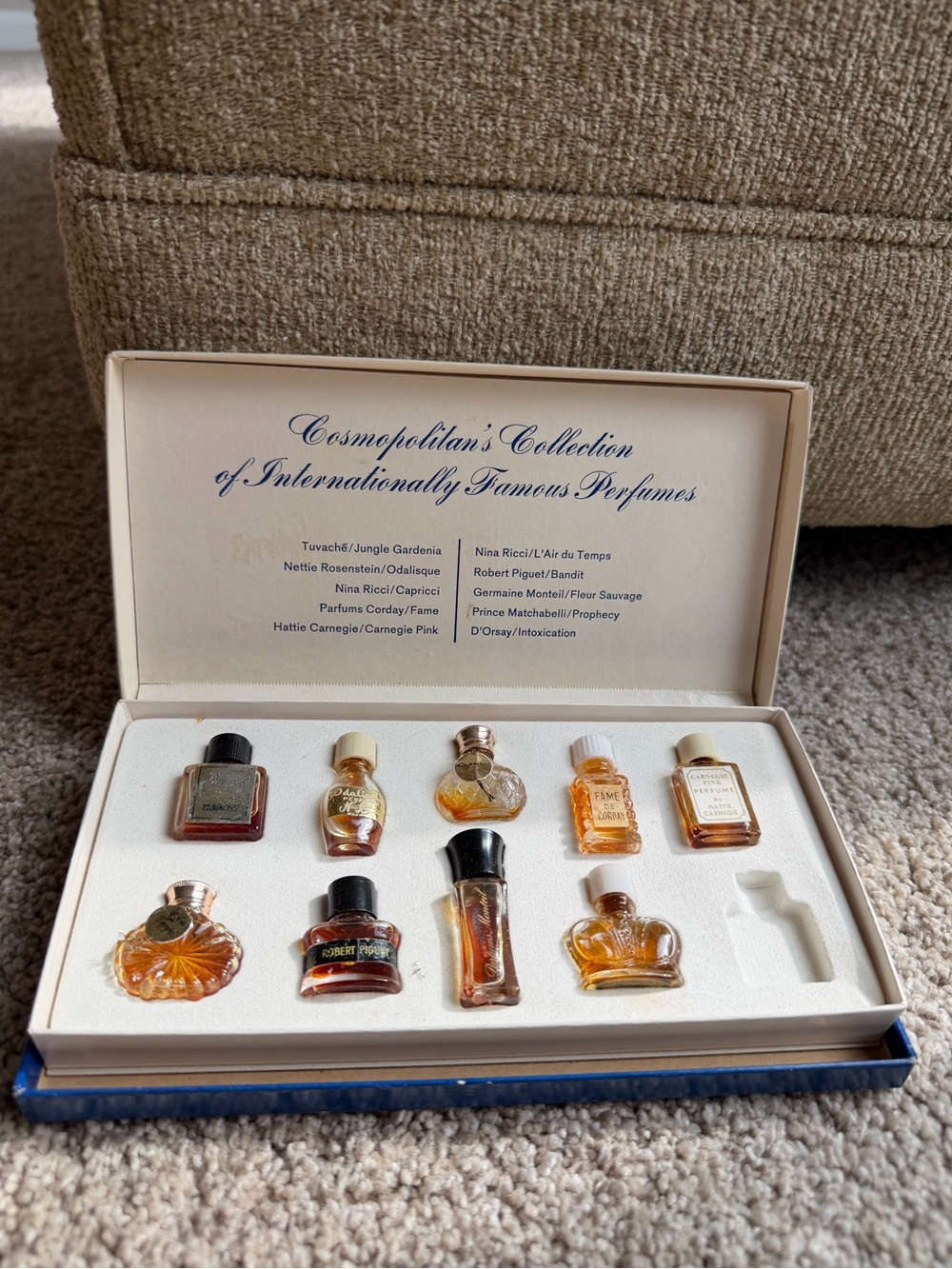 Vintage 1960s Cosmopolitan Internationally Famous Perfumes Miniature Collection